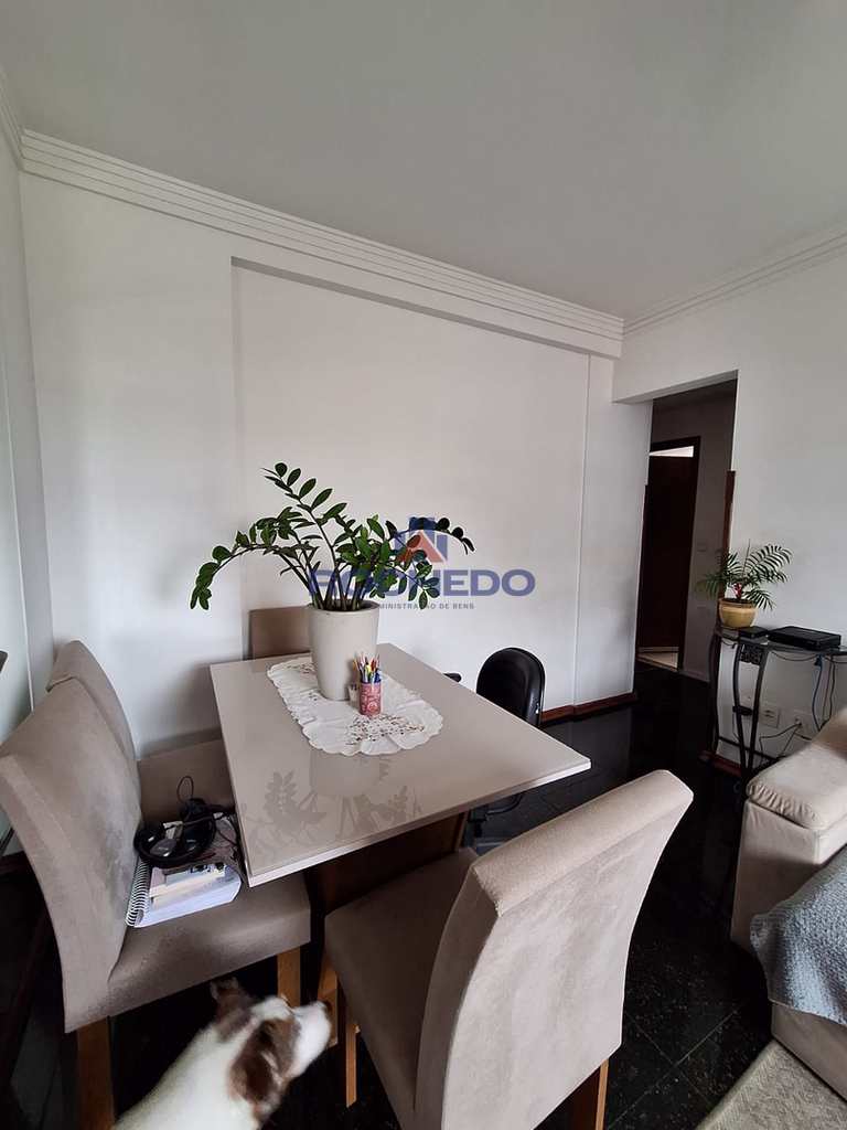 Apartamento com 2 quartos no Embaré