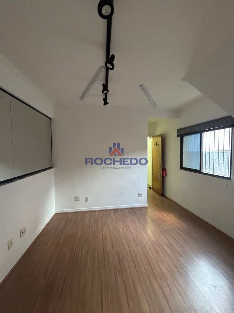 Sala comercial de 50 m² no Embaré